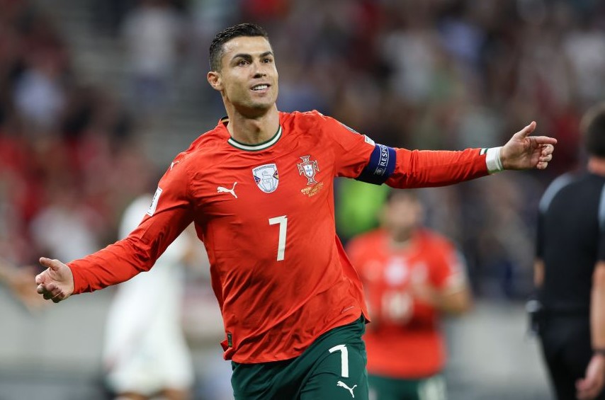 Cristiano Ronaldo – Career, Stats, Trophies & CR7 Shirt Story